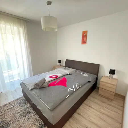 Manner Apartman *